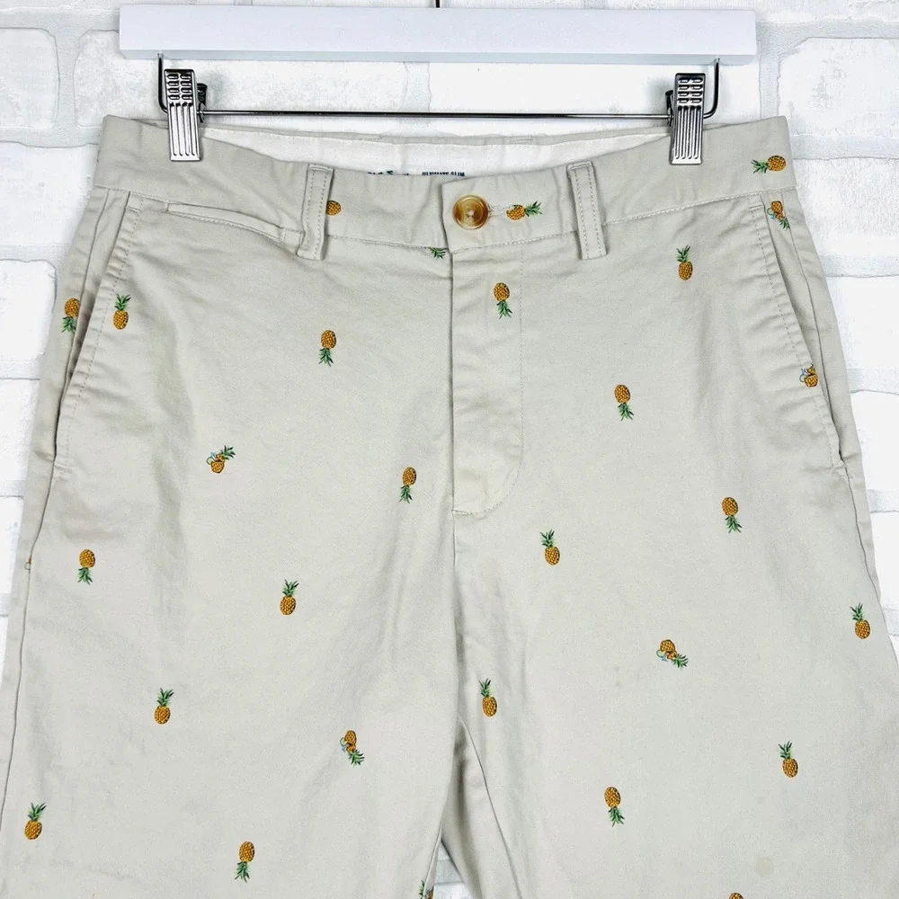 Old Navy‎ Mens Ultimate Slim Built-in Flex Pineapple Print Shorts, Size 30